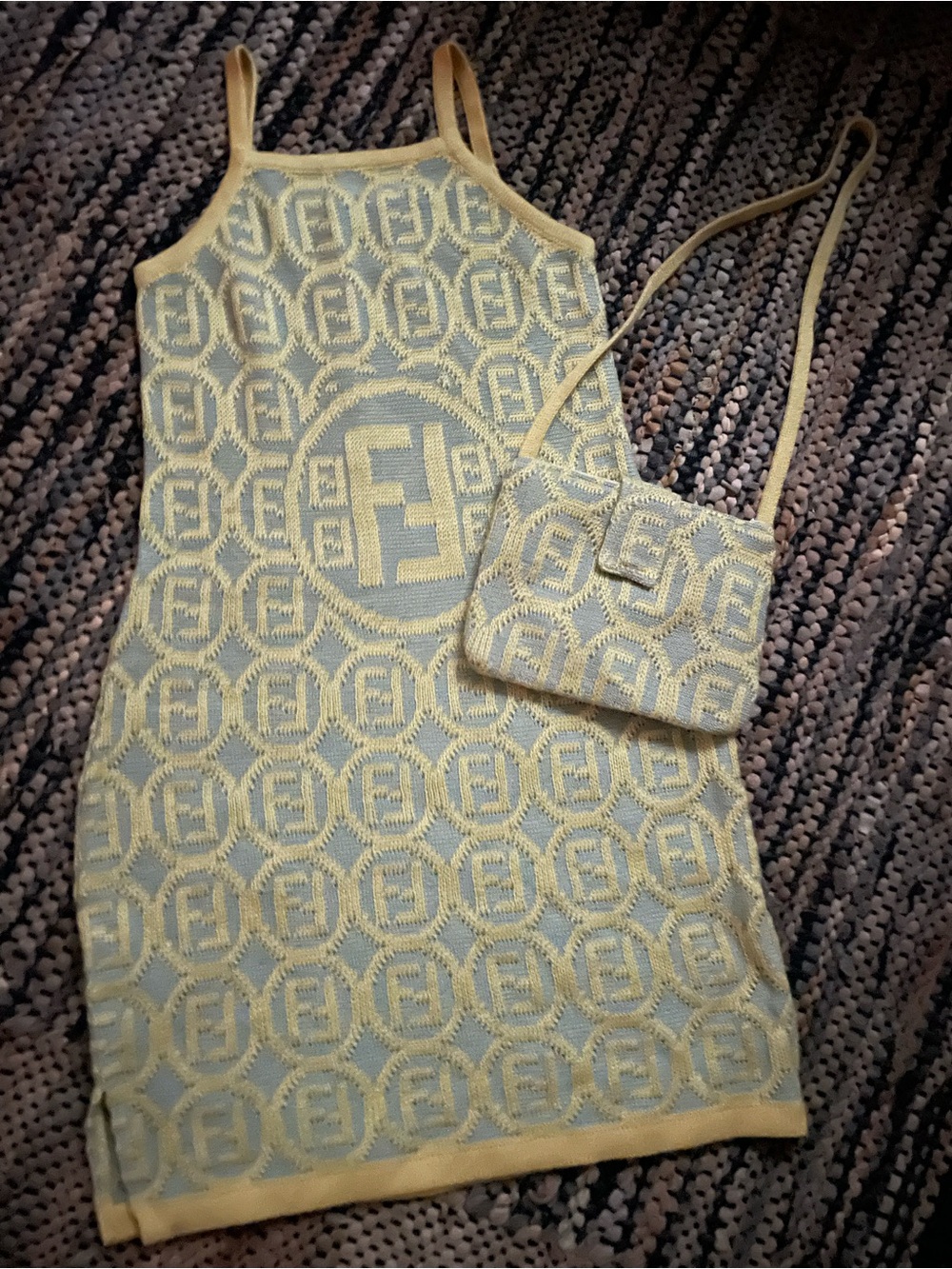 Vintage Fendi knit dress and matching bag - Picture 2 of 4